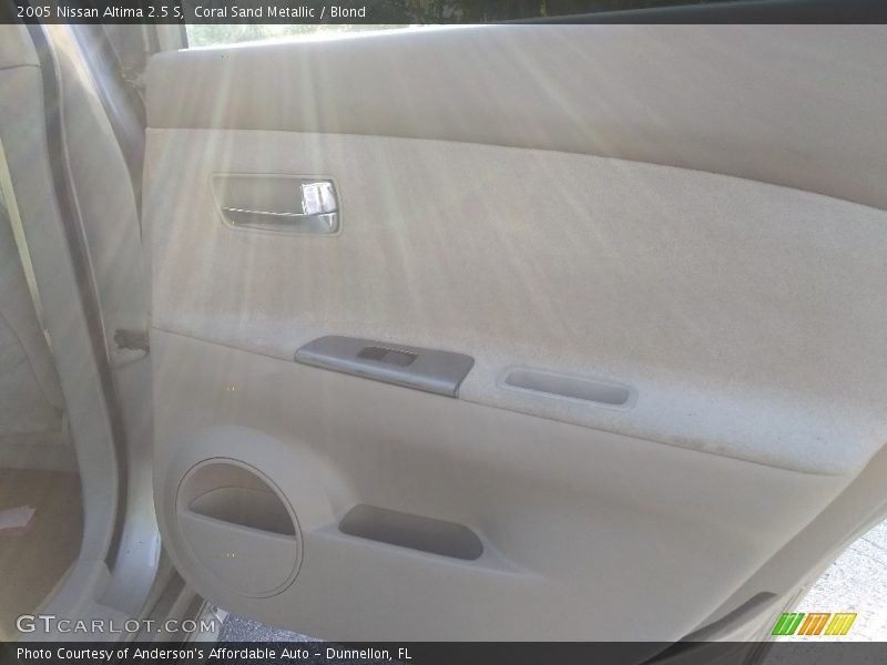 Coral Sand Metallic / Blond 2005 Nissan Altima 2.5 S