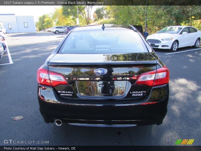 Crystal Black Silica / Warm Ivory 2017 Subaru Legacy 2.5i Premium