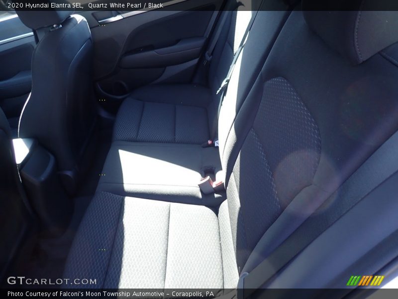 Quartz White Pearl / Black 2020 Hyundai Elantra SEL