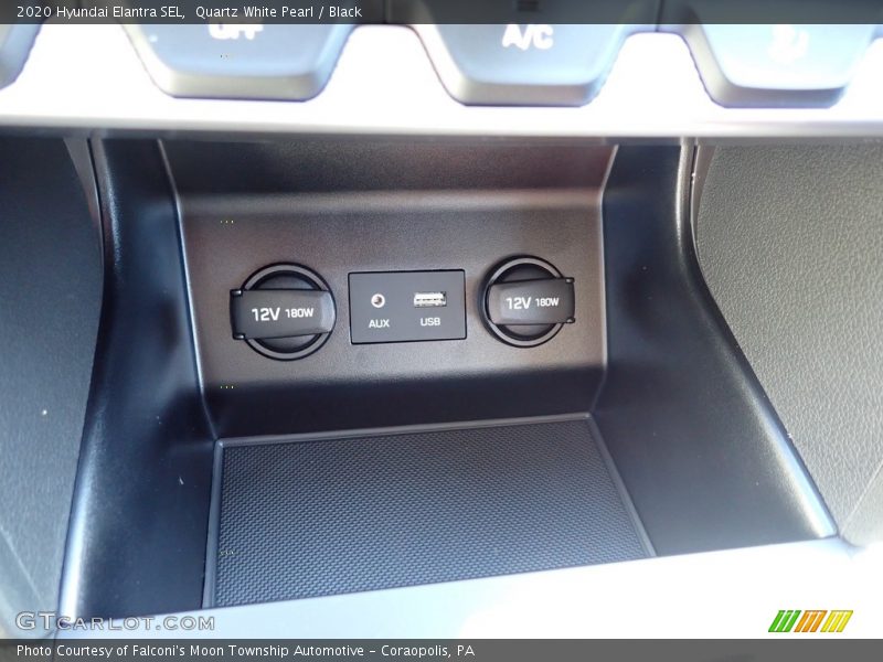 Quartz White Pearl / Black 2020 Hyundai Elantra SEL