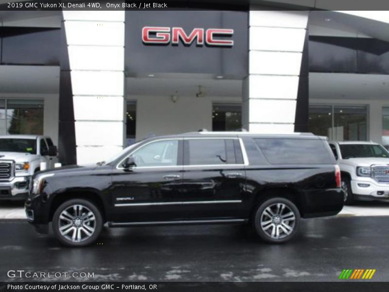 Onyx Black / Jet Black 2019 GMC Yukon XL Denali 4WD