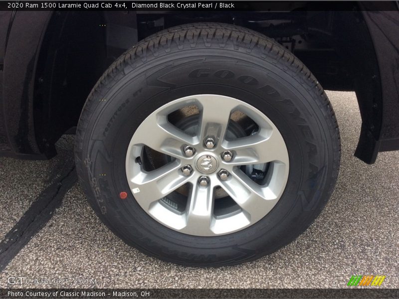Diamond Black Crystal Pearl / Black 2020 Ram 1500 Laramie Quad Cab 4x4