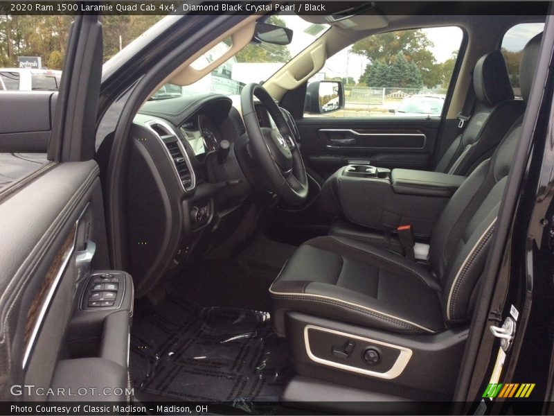 Diamond Black Crystal Pearl / Black 2020 Ram 1500 Laramie Quad Cab 4x4