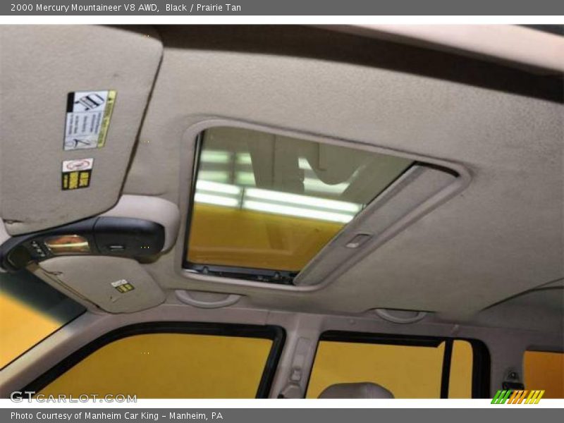 Black / Prairie Tan 2000 Mercury Mountaineer V8 AWD