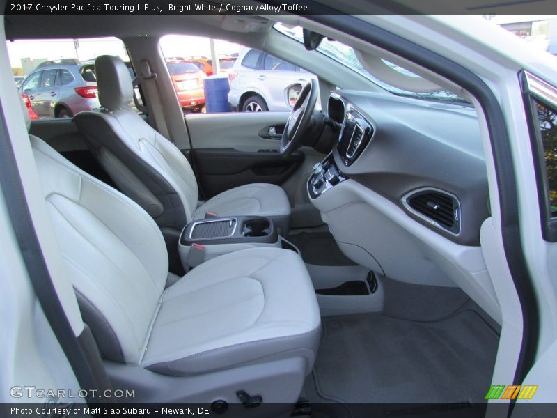 Bright White / Cognac/Alloy/Toffee 2017 Chrysler Pacifica Touring L Plus
