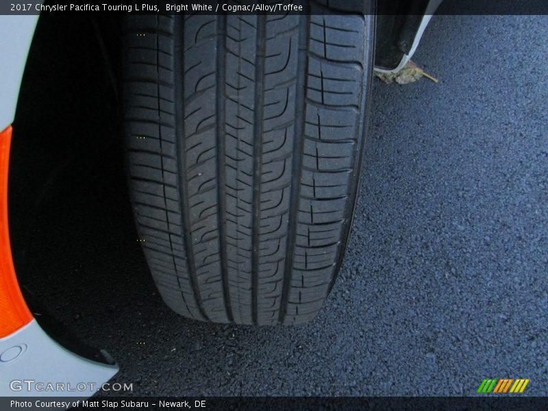 Bright White / Cognac/Alloy/Toffee 2017 Chrysler Pacifica Touring L Plus
