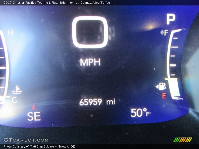 Bright White / Cognac/Alloy/Toffee 2017 Chrysler Pacifica Touring L Plus