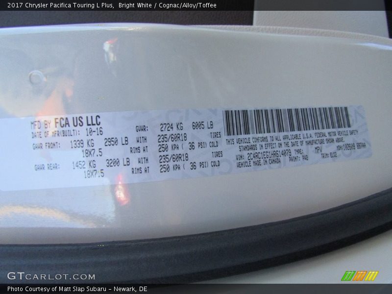 Bright White / Cognac/Alloy/Toffee 2017 Chrysler Pacifica Touring L Plus