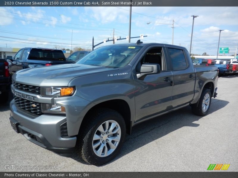 Front 3/4 View of 2020 Silverado 1500 Custom Crew Cab 4x4