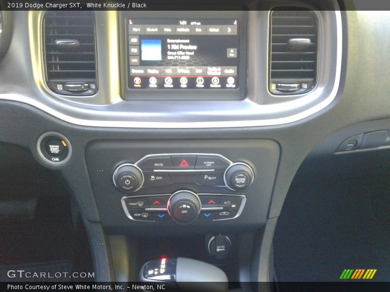 White Knuckle / Black 2019 Dodge Charger SXT