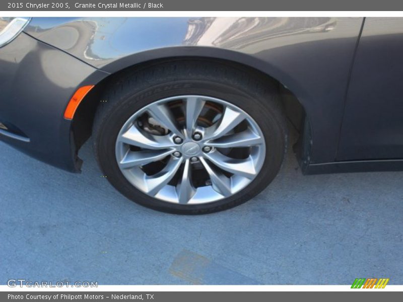 Granite Crystal Metallic / Black 2015 Chrysler 200 S
