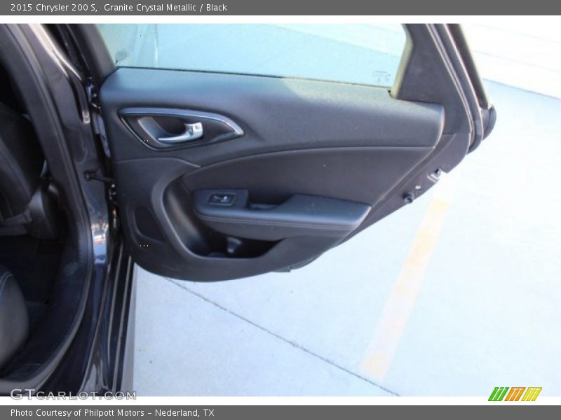 Granite Crystal Metallic / Black 2015 Chrysler 200 S