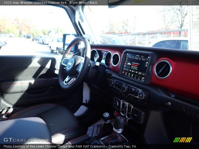 Bright White / Black 2020 Jeep Wrangler Unlimited Rubicon 4x4