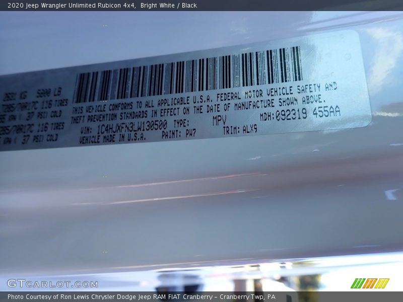 Bright White / Black 2020 Jeep Wrangler Unlimited Rubicon 4x4