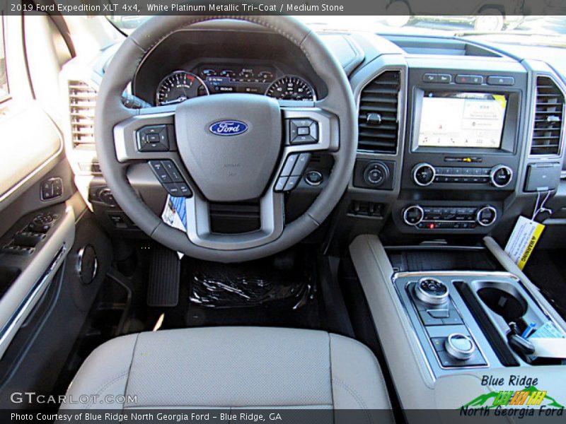White Platinum Metallic Tri-Coat / Medium Stone 2019 Ford Expedition XLT 4x4
