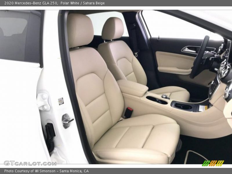 Polar White / Sahara Beige 2020 Mercedes-Benz GLA 250