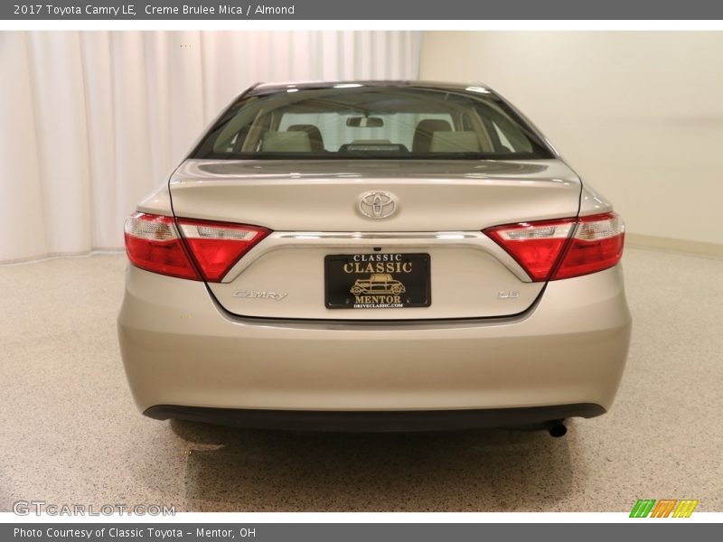 Creme Brulee Mica / Almond 2017 Toyota Camry LE
