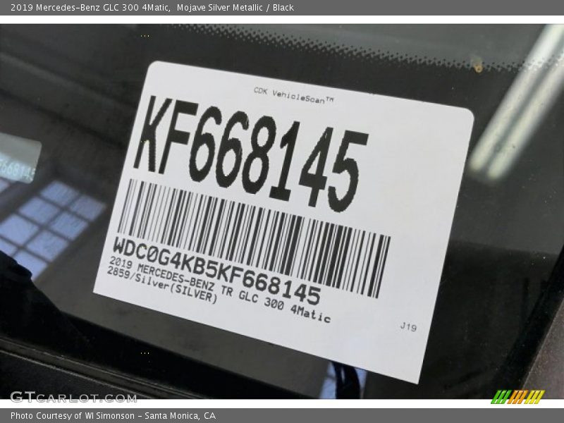 Mojave Silver Metallic / Black 2019 Mercedes-Benz GLC 300 4Matic