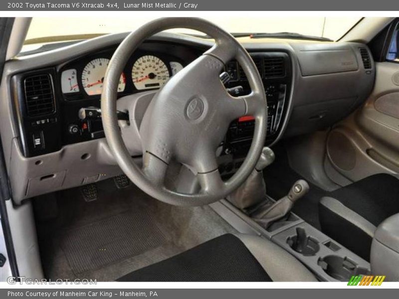 Lunar Mist Metallic / Gray 2002 Toyota Tacoma V6 Xtracab 4x4