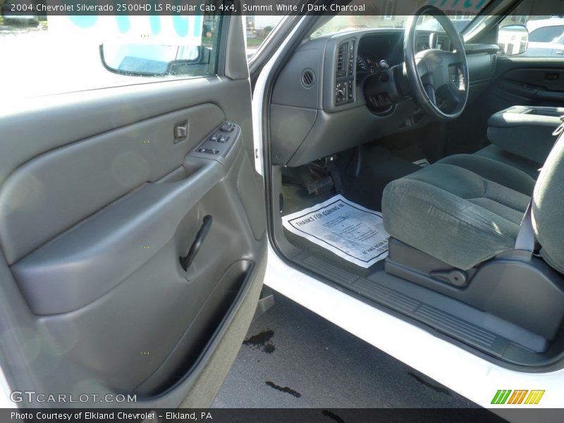 Summit White / Dark Charcoal 2004 Chevrolet Silverado 2500HD LS Regular Cab 4x4
