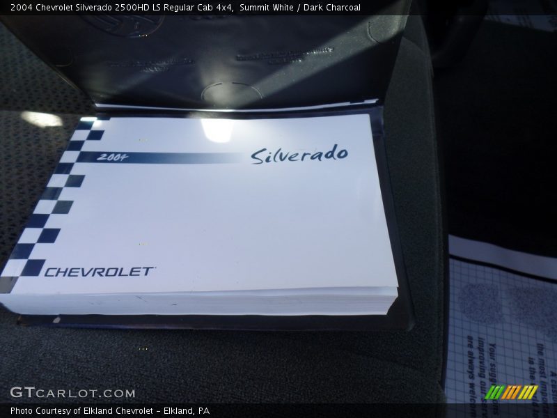 Summit White / Dark Charcoal 2004 Chevrolet Silverado 2500HD LS Regular Cab 4x4
