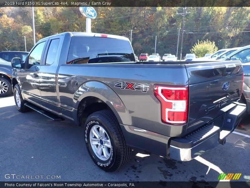 Magnetic / Earth Gray 2019 Ford F150 XL SuperCab 4x4