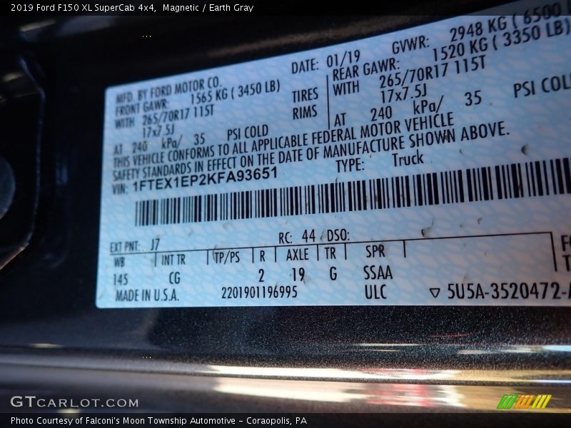 Magnetic / Earth Gray 2019 Ford F150 XL SuperCab 4x4