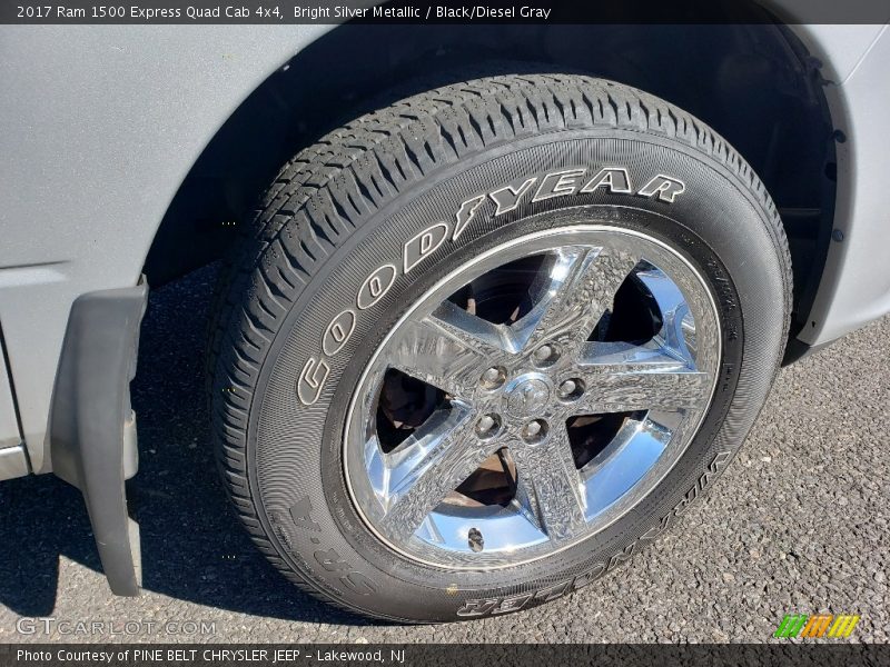Bright Silver Metallic / Black/Diesel Gray 2017 Ram 1500 Express Quad Cab 4x4