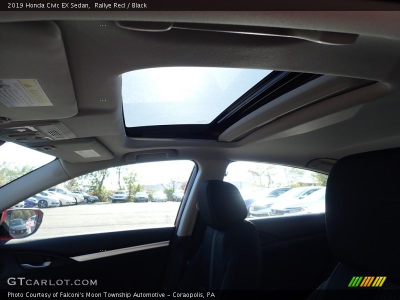 Sunroof of 2019 Civic EX Sedan