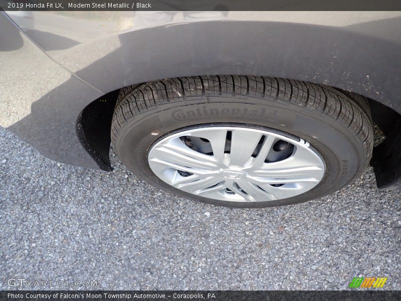 Modern Steel Metallic / Black 2019 Honda Fit LX