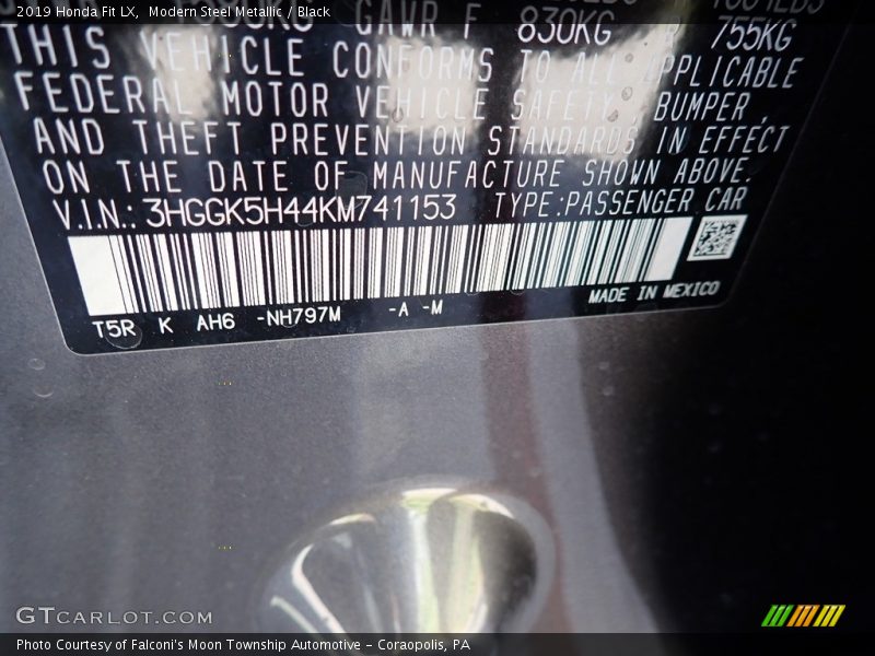 Modern Steel Metallic / Black 2019 Honda Fit LX