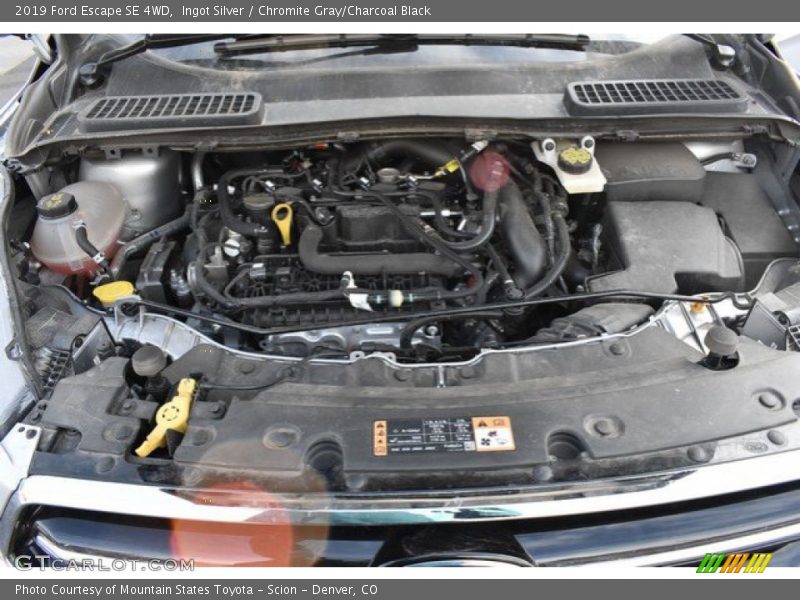 Ingot Silver / Chromite Gray/Charcoal Black 2019 Ford Escape SE 4WD