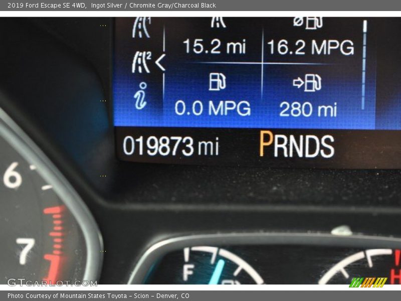 Ingot Silver / Chromite Gray/Charcoal Black 2019 Ford Escape SE 4WD