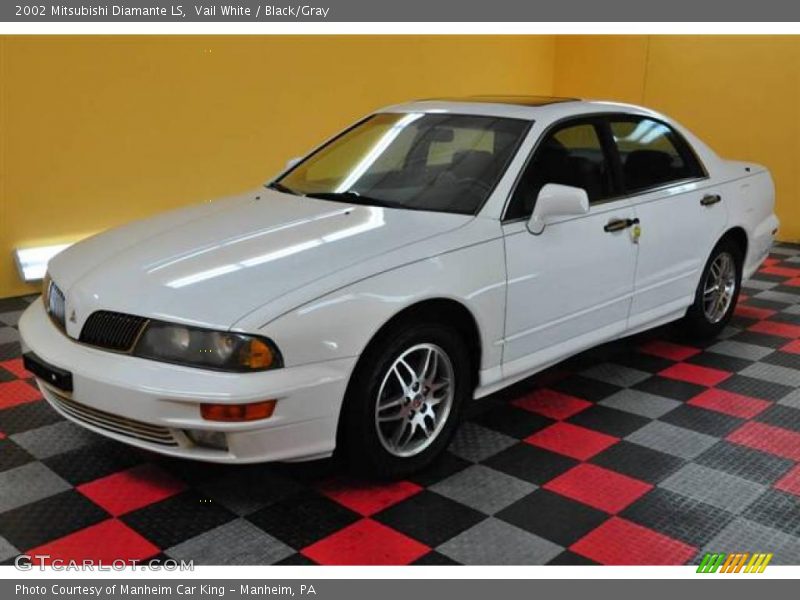 Vail White / Black/Gray 2002 Mitsubishi Diamante LS