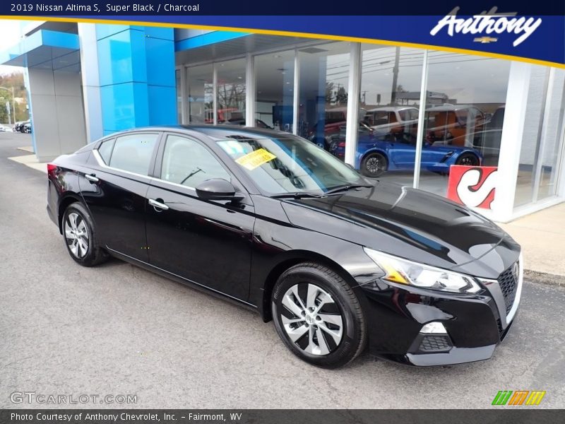 Super Black / Charcoal 2019 Nissan Altima S
