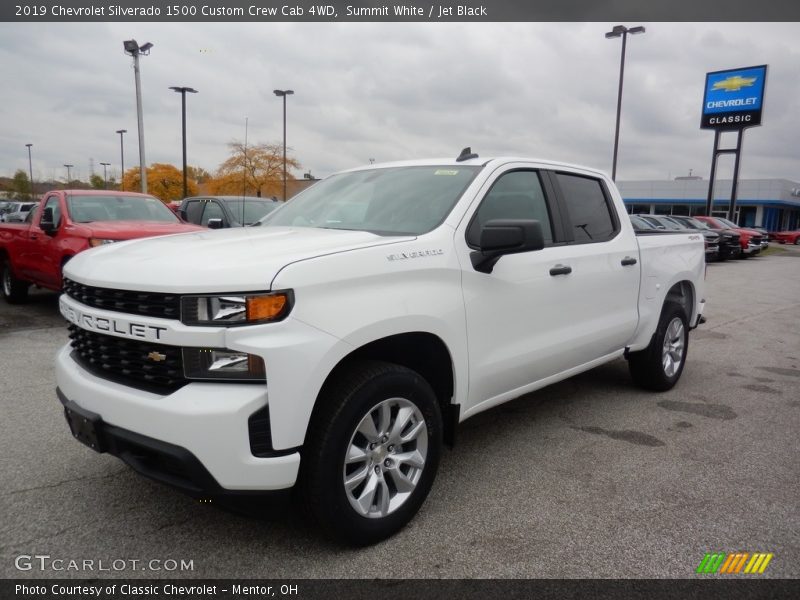 Summit White / Jet Black 2019 Chevrolet Silverado 1500 Custom Crew Cab 4WD