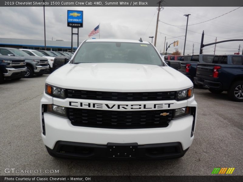 Summit White / Jet Black 2019 Chevrolet Silverado 1500 Custom Crew Cab 4WD