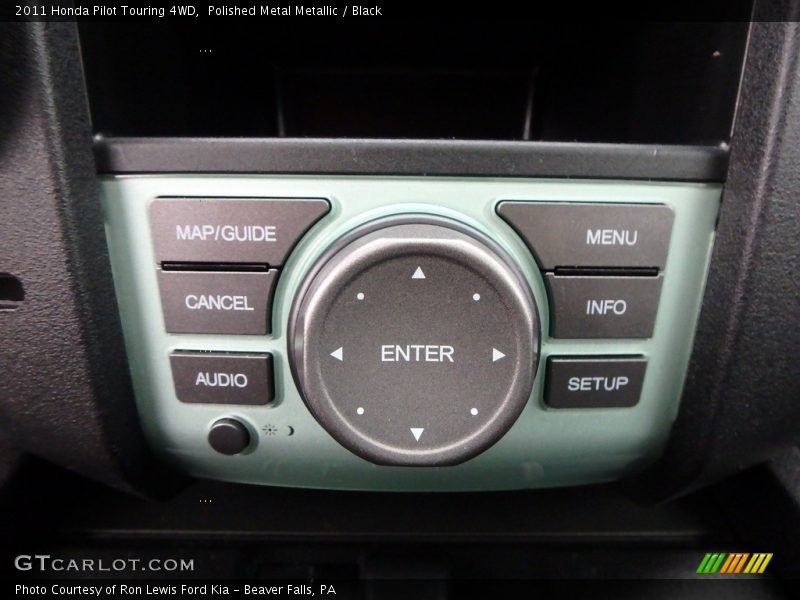 Polished Metal Metallic / Black 2011 Honda Pilot Touring 4WD