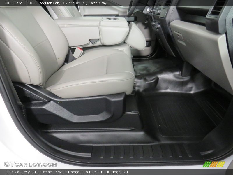 Oxford White / Earth Gray 2018 Ford F150 XL Regular Cab