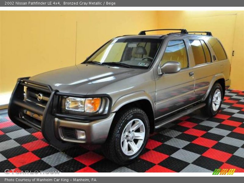 Bronzed Gray Metallic / Beige 2002 Nissan Pathfinder LE 4x4