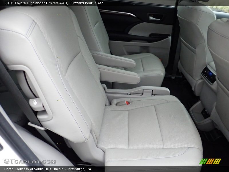 Blizzard Pearl / Ash 2016 Toyota Highlander Limited AWD