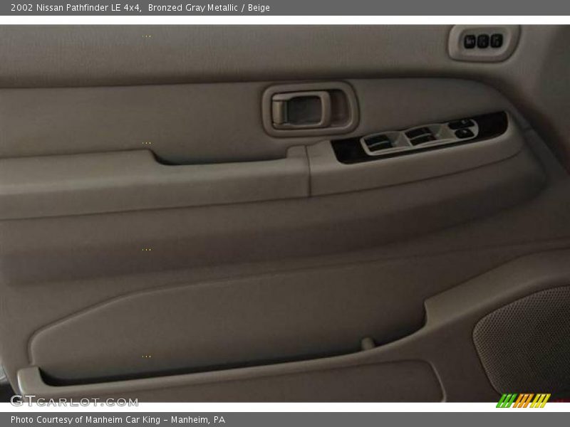 Bronzed Gray Metallic / Beige 2002 Nissan Pathfinder LE 4x4