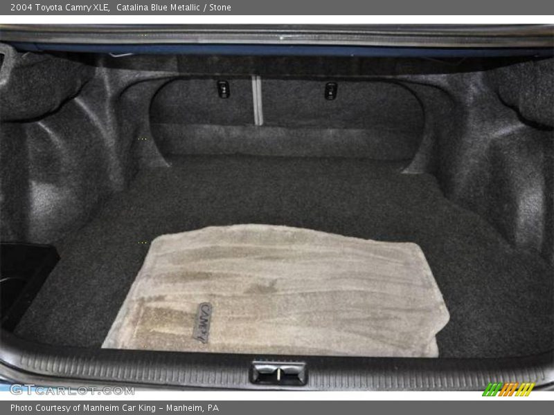 Catalina Blue Metallic / Stone 2004 Toyota Camry XLE