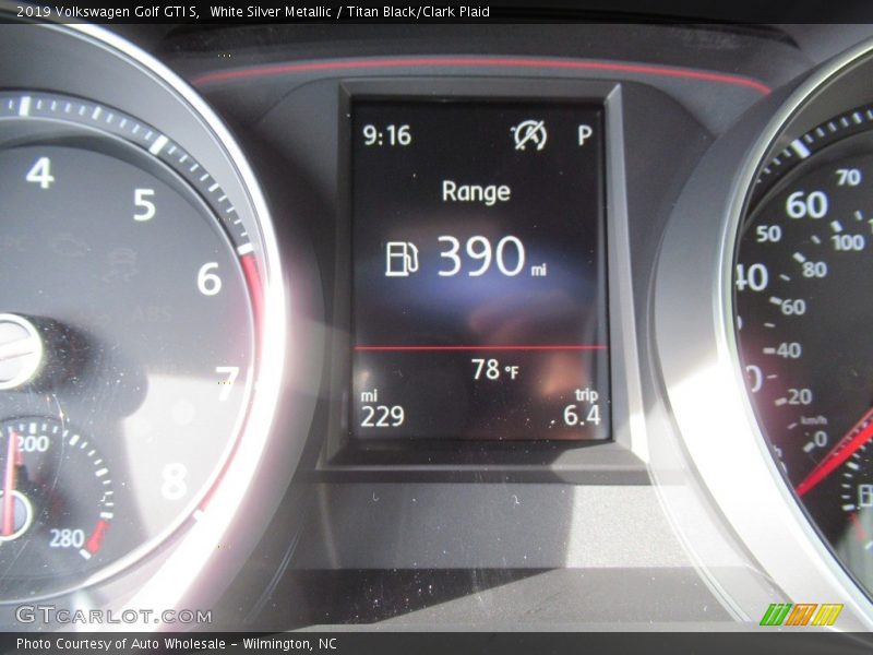 White Silver Metallic / Titan Black/Clark Plaid 2019 Volkswagen Golf GTI S