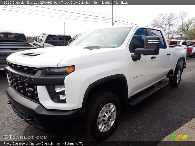 Front 3/4 View of 2020 Silverado 2500HD Work Truck Crew Cab 4x4