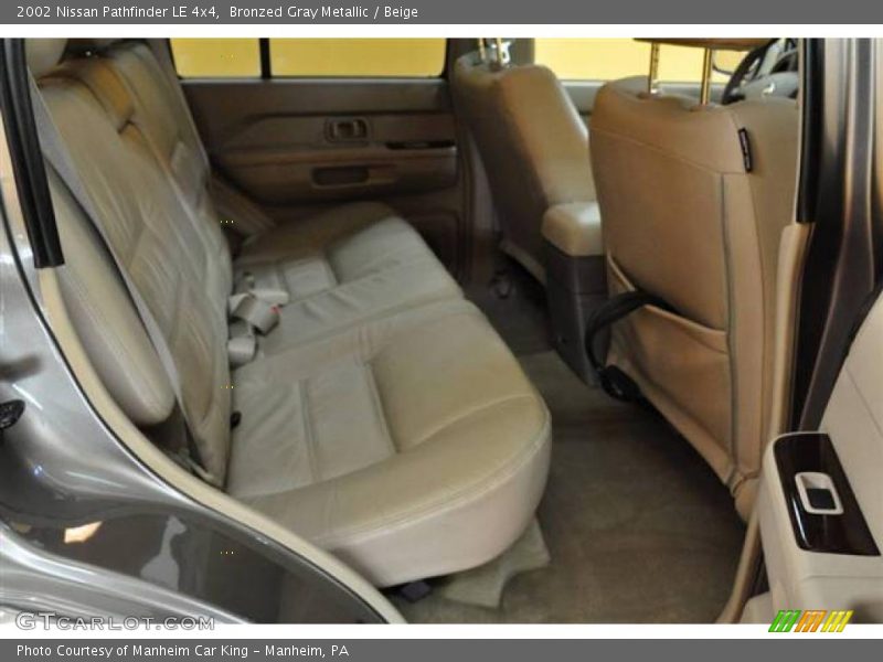 Bronzed Gray Metallic / Beige 2002 Nissan Pathfinder LE 4x4