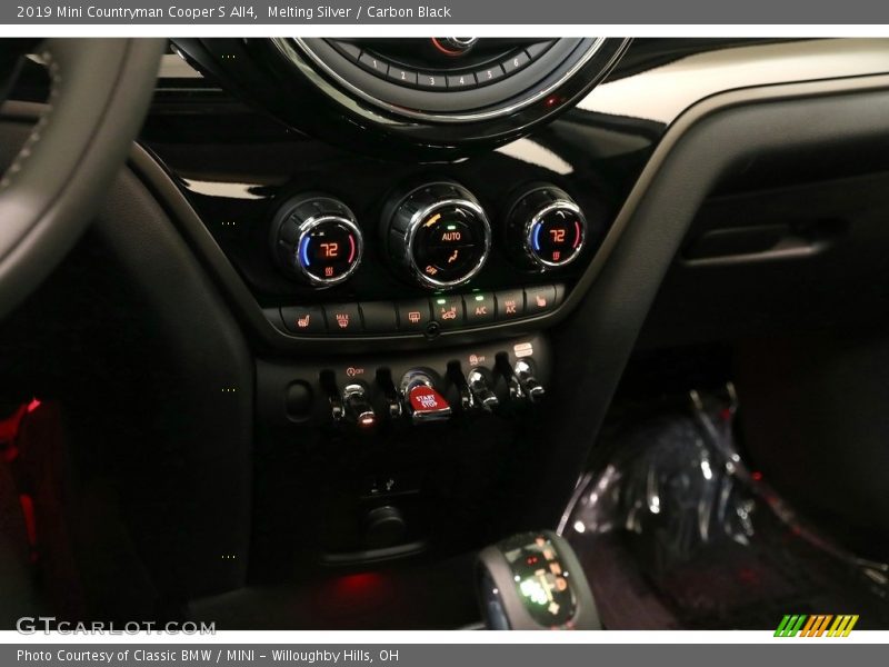 Melting Silver / Carbon Black 2019 Mini Countryman Cooper S All4
