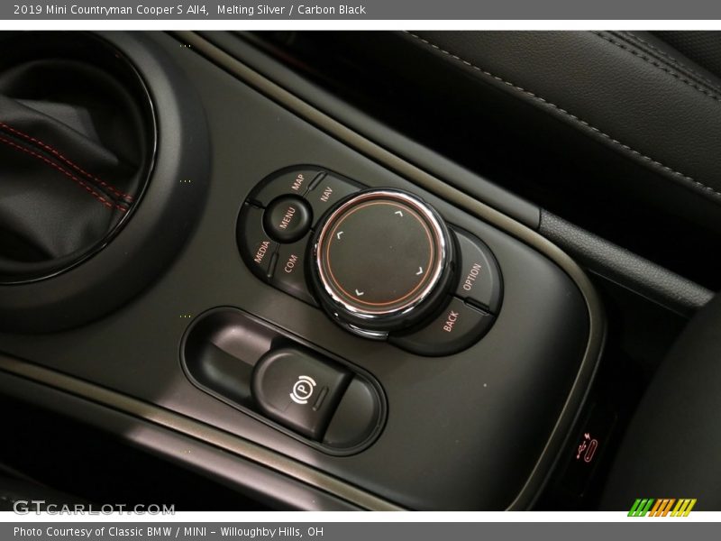 Melting Silver / Carbon Black 2019 Mini Countryman Cooper S All4