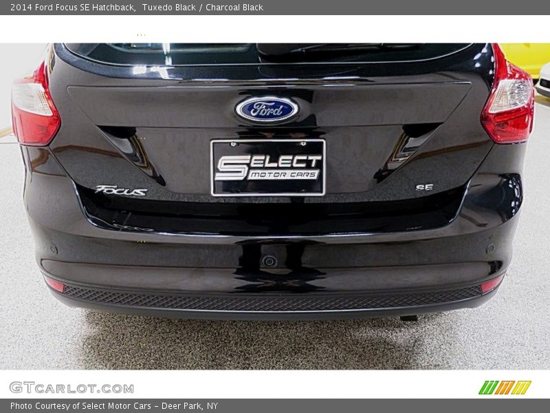 Tuxedo Black / Charcoal Black 2014 Ford Focus SE Hatchback