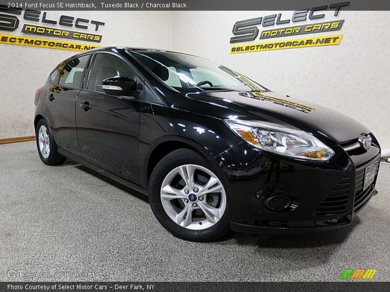 Tuxedo Black / Charcoal Black 2014 Ford Focus SE Hatchback